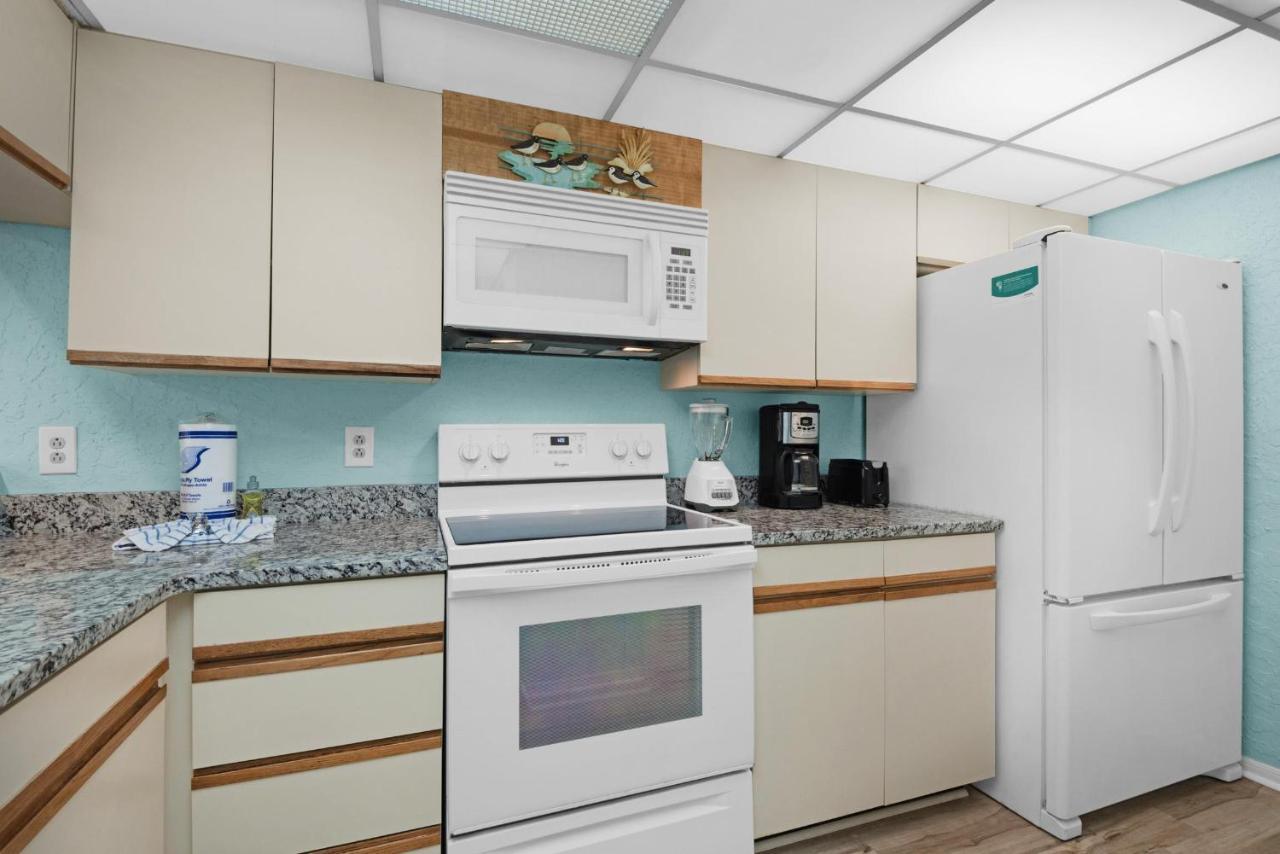 Edgewater Golf 2110